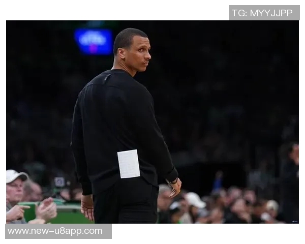 布朗自责表现糟糕只打12分钟教练对我期望值极高 布朗自责表现糟糕只打12分钟教练对我期望值极高