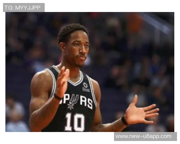 爱德华兹上半场表现低迷仅得6分遭对手严防三分球全失无缘得分爆发 爱德华兹上半场表现低迷仅得6分遭对手严防三分球全失无缘得分爆发