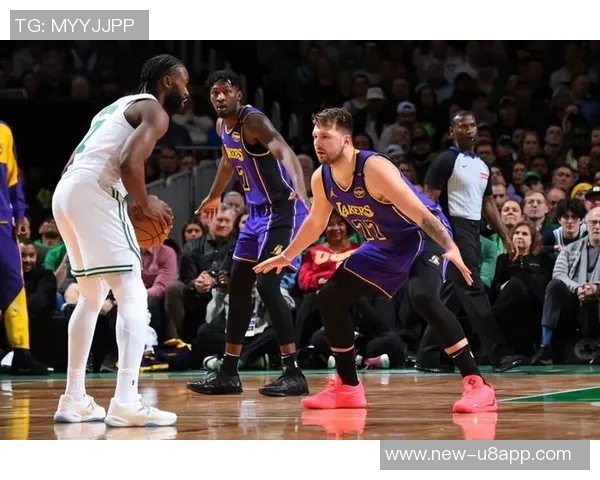 东契奇谈投篮状态与防守挑战AR组合尚未找到最佳感觉 东契奇谈投篮状态与防守挑战AR组合尚未找到最佳感觉