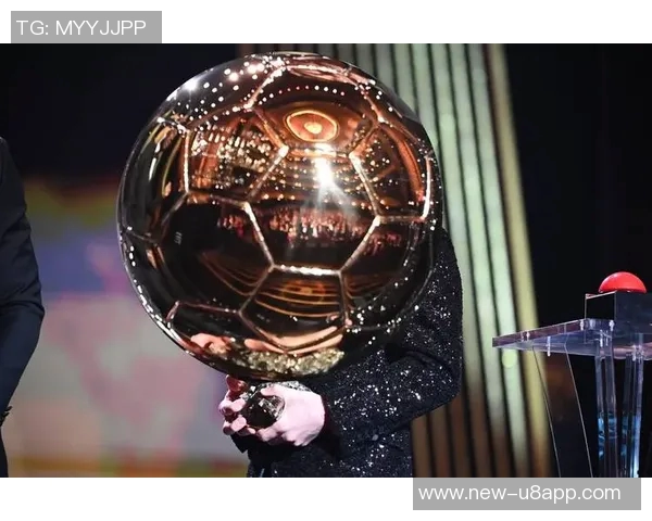 球王的小迷妹张琳艳穿梅西10号球衣晒美照引热议