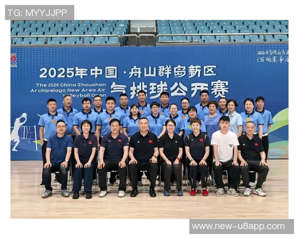 中国体育报报道中足联启动职业联赛文明行动月系列活动倡导体育精神与文明风尚