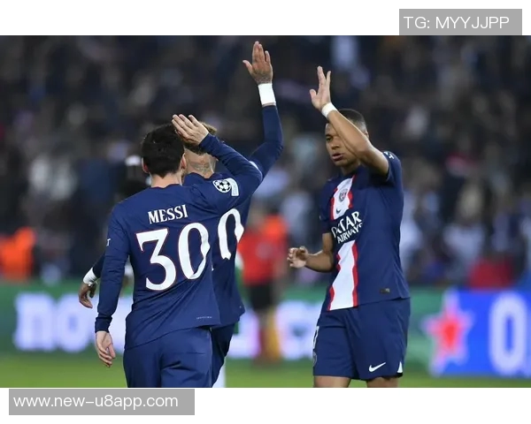 本赛季欧冠助攻榜揭晓奥巴梅扬与阿什拉夫并列领先三次助攻 本赛季欧冠助攻榜揭晓奥巴梅扬与阿什拉夫并列领先三次助攻