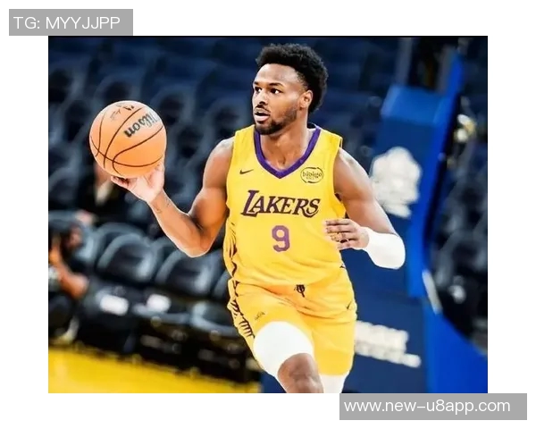 布朗尼G联盟首秀表现出色贡献15分4板8助蒂耶罗同样精彩砍下19分4板