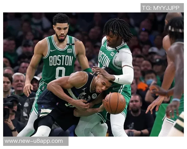 字母哥半场表现平平仅得9分3板5助3帽球队需加强进攻力度